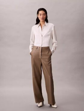 Pantalones holgados de imitación de cuero