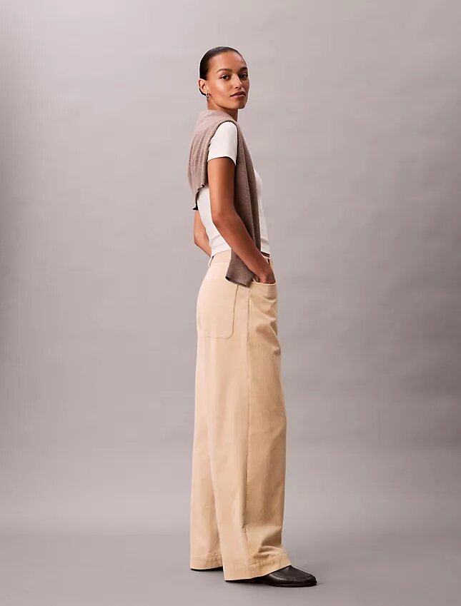 Pantalones holgados de pana Pantalones holgados de pana