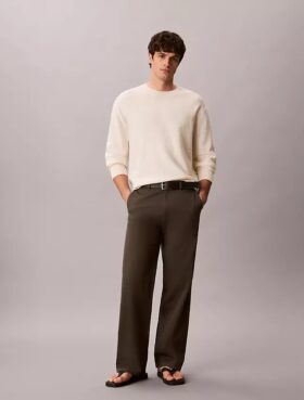 Pantalones rectos holgados con pinzas Pantalones rectos holgados con pinzas
