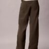 Pantalones rectos holgados con pinzas Pantalones rectos holgados con pinzas