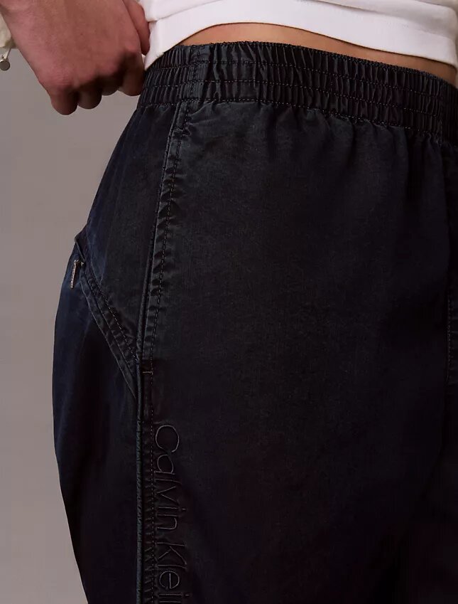 Pantalones vaqueros tipo paracaidista Pantalones vaqueros tipo paracaidista