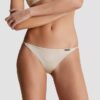 Partes de abajo de bikini estructuradas