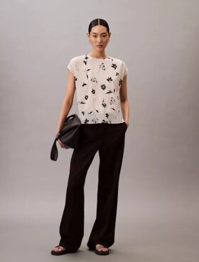 Partes de arriba fruncidas con estampado floral