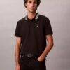Polo clásico con ribetes de piqué y Monogram Polo clásico con ribetes de piqué y Monogram