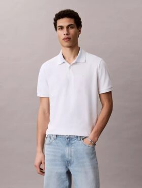 Polo con cuello de piqué en bloques de color