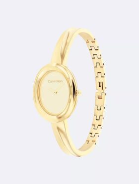 Reloj con bisel contorneado