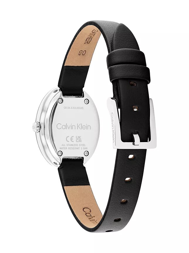 Reloj con bisel contorneado, esfera ovalada y correa de piel Reloj con bisel contorneado, esfera ovalada y correa de piel