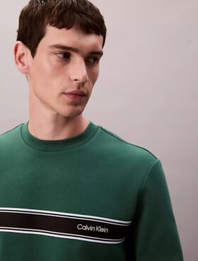 Sudadera clásica de felpa a rayas