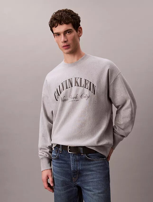 Sudadera clásica Heritage de felpa de corte holgado Sudadera clásica Heritage de felpa de corte holgado