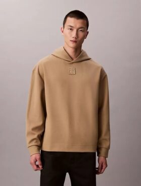 Sudadera con capucha de mezcla de lana con logotipo bordado