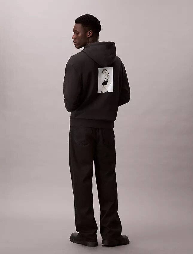 Sudadera con capucha y estampado de Kate Moss Sudadera con capucha y estampado de Kate Moss