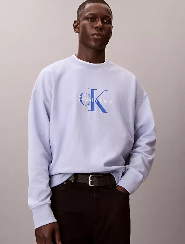 Sudadera holgada de felpa premium con logotipo Monogram Sudadera holgada de felpa premium con logotipo Monogram