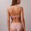 Sujetador Attraction con forro ligero y cobertura perfecta