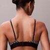 Sujetador Bralette triangular elástico de Microfiber con Monogram gráfico y forro ligero Sujetador Bralette triangular elástico de Microfiber con Monogram gráfico y forro ligero