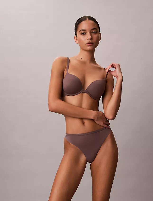 Sujetador Push-Up con escote pronunciado de ajuste Perfectly Fit Sujetador Push-Up con escote pronunciado de ajuste Perfectly Fit