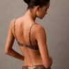 Sujetador Push-Up con escote pronunciado y encaje floral negro de CK Black Sujetador Push-Up con escote pronunciado y encaje floral negro de CK Black