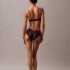 Sujetador Push-Up con escote pronunciado y encaje floral negro de CK Black Sujetador Push-Up con escote pronunciado y encaje floral negro de CK Black