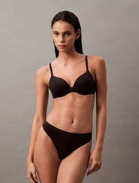 Tanga elástica con costuras