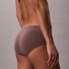 Tanga elástica con costuras
