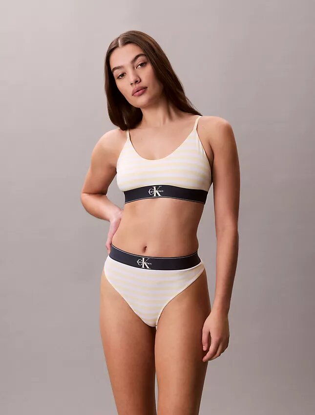 Tanga elástica de microfibra con monograma gráfico Tanga elástica de microfibra con monograma gráfico