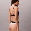 Tanga elástica de microfibra con monograma gráfico