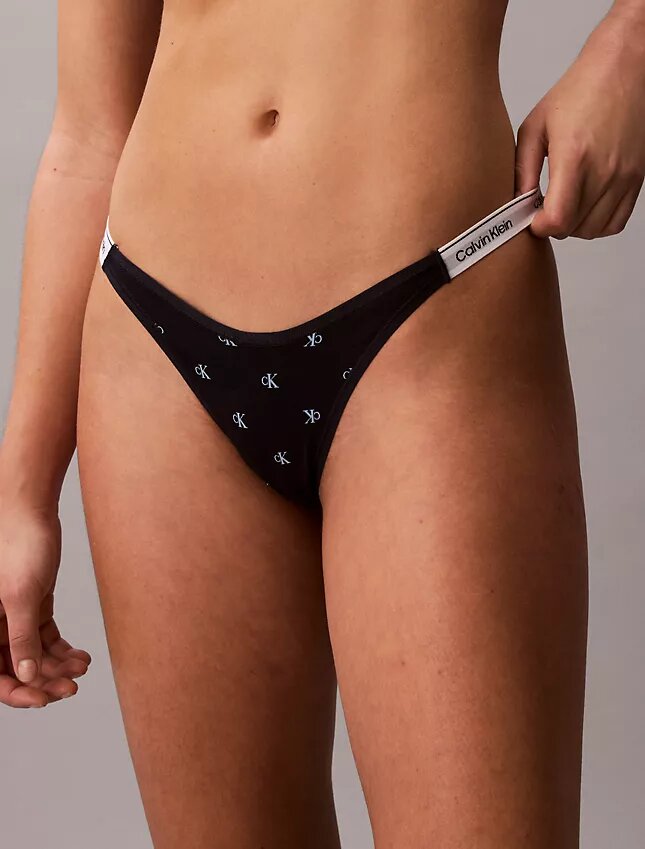 Thong con cordón y logotipo icónico Thong con cordón y logotipo icónico