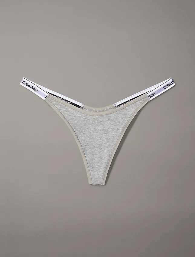 Thong con cordón y logotipo icónico Thong con cordón y logotipo icónico