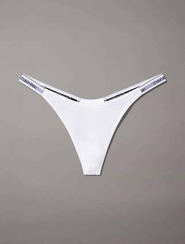 Thong con cordón y logotipo icónico Thong con cordón y logotipo icónico