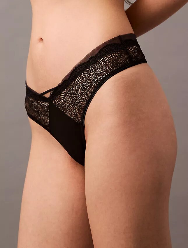 Thong de encaje geométrico negro CK Black Thong de encaje geométrico negro CK Black