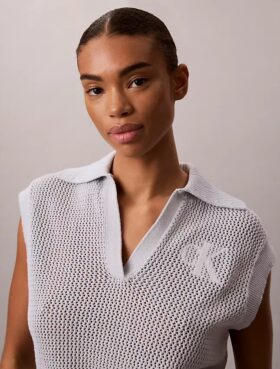 Top corto de ganchillo con Monogram
