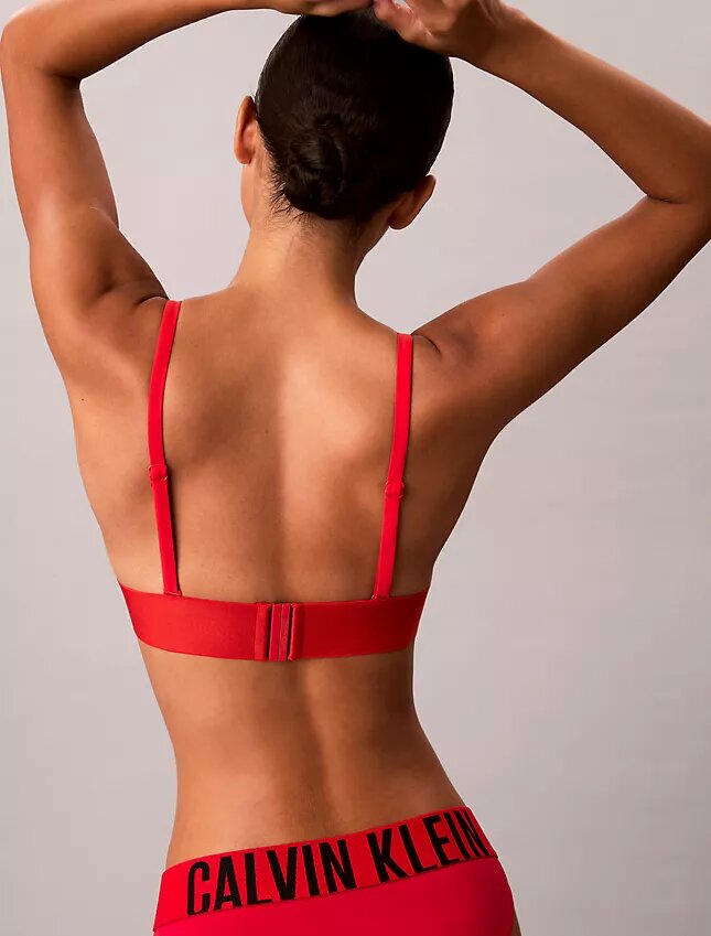 Top de bikini triangular Intense Power Swim Top de bikini triangular Intense Power Swim