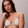 Top de bikini triangular liso Top de bikini triangular liso