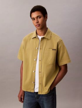 Utility Shirt holgado con botones Utility Shirt holgado con botones