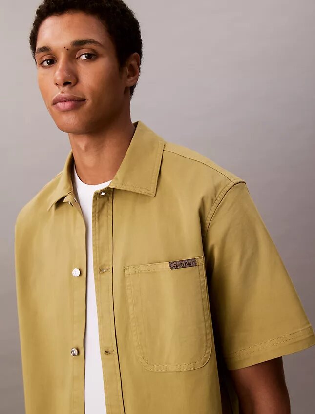 Utility Shirt holgado con botones Utility Shirt holgado con botones