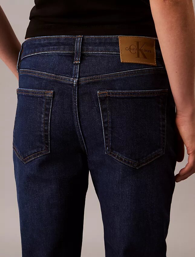 Vaqueros slim de talle medio Vaqueros slim de talle medio