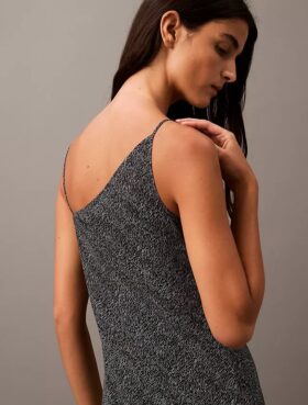 Vestido largo asimétrico de gasa estampada
