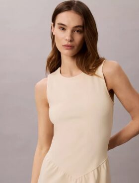 Vestido midi acampanado