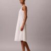 Vestido midi con bordado