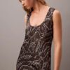 Vestido midi con estampado de satén arrugado Vestido midi con estampado de satén arrugado