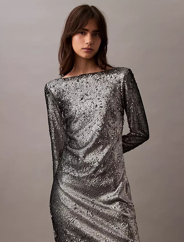Vestido midi con lentejuelas Vestido midi con lentejuelas