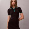 Vestido midi con ribetes en bloques de color Vestido midi con ribetes en bloques de color