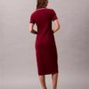 Vestido midi con ribetes en bloques de color Vestido midi con ribetes en bloques de color