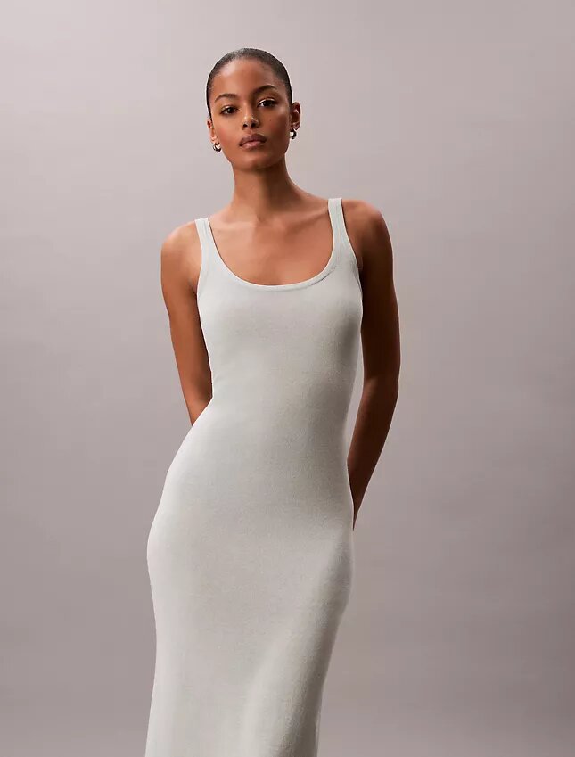 Vestido midi de mezcla de lino con cuello redondo Vestido midi de mezcla de lino con cuello redondo