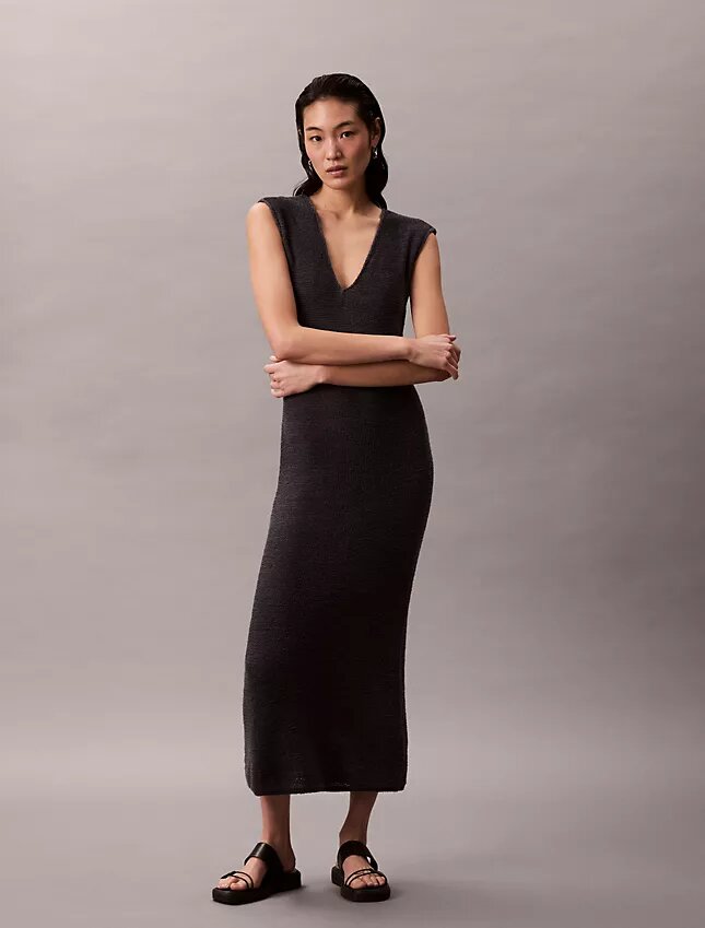 Vestido midi de punto sin mangas Vestido midi de punto sin mangas