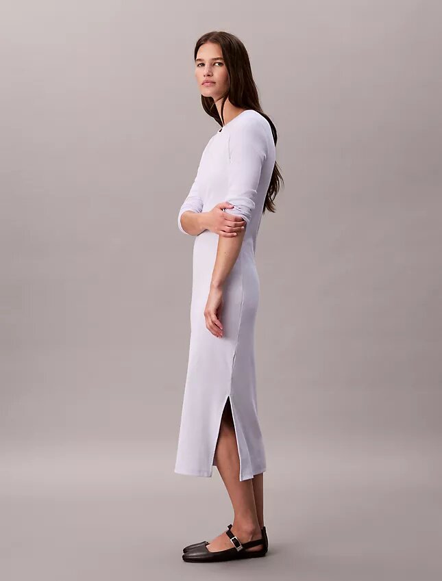 Vestido midi entallado Vestido midi entallado
