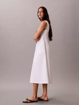 Vestido midi fruncido