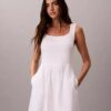 Vestido midi fruncido