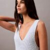 Vestido midi sin mangas de punto bouclé Vestido midi sin mangas de punto bouclé