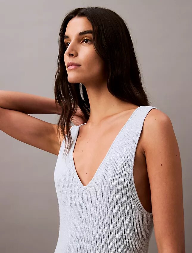 Vestido midi sin mangas de punto bouclé Vestido midi sin mangas de punto bouclé