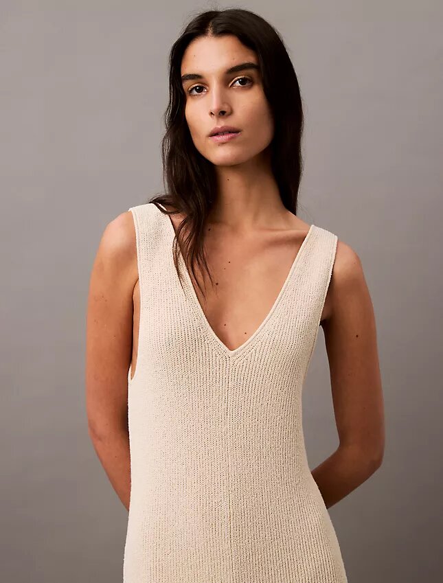 Vestido midi sin mangas de punto bouclé Vestido midi sin mangas de punto bouclé